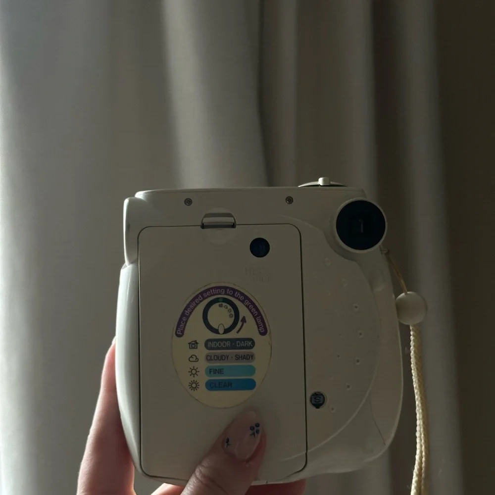 Fujifilm Instax Mini Ivory Instant Camera